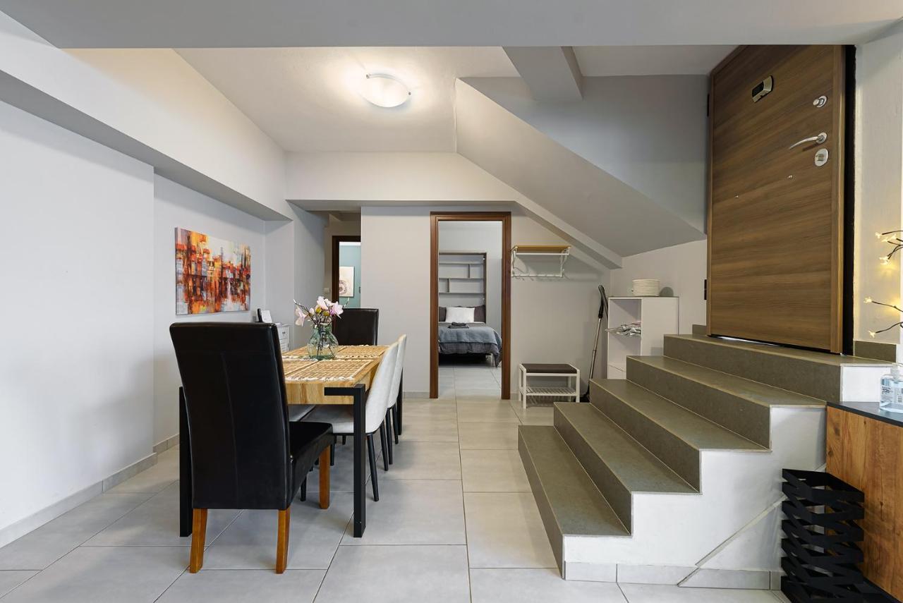Patras' Hitech Apartment Extérieur photo