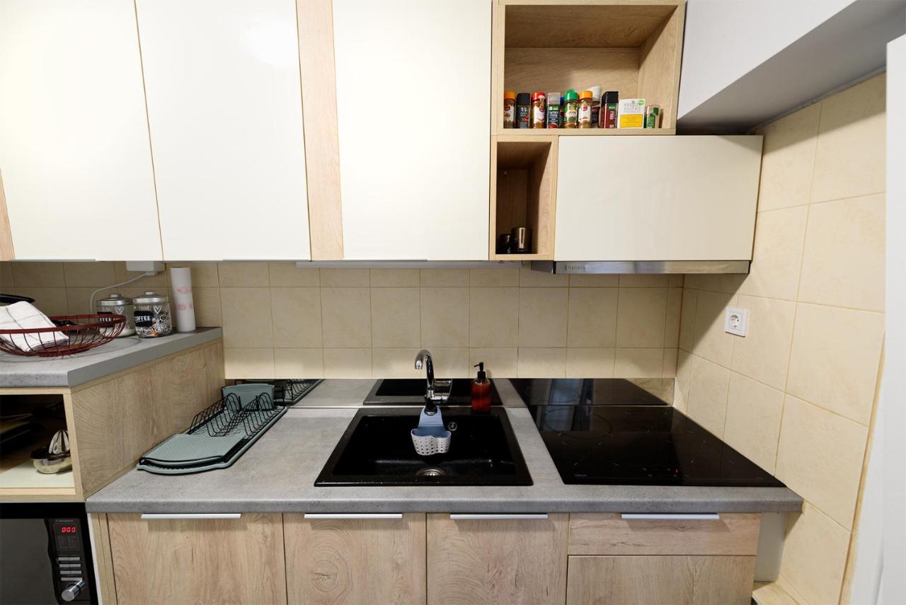 Patras' Hitech Apartment Extérieur photo