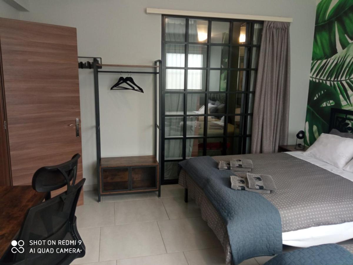Patras' Hitech Apartment Extérieur photo